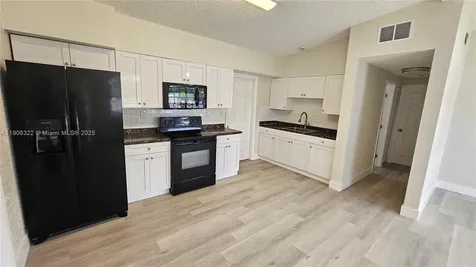 4630 SW 36th Street West Park FL 33023