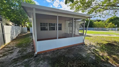 4630 SW 36th Street West Park FL 33023