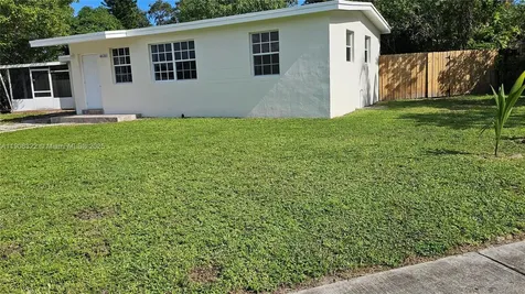 4630 SW 36th Street West Park FL 33023