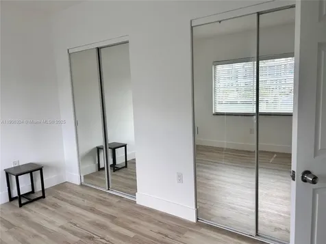 7207 Bay Drive Miami Beach FL 33141