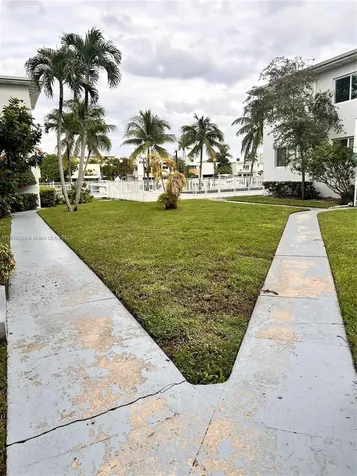 7207 Bay Drive Miami Beach FL 33141