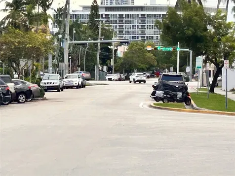 7207 Bay Drive Miami Beach FL 33141