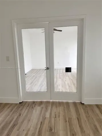 7207 Bay Drive Miami Beach FL 33141