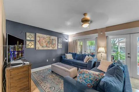 21500 SW 88th Avenue Cutler Bay FL 33189