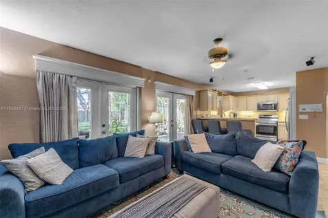 21500 SW 88th Avenue Cutler Bay FL 33189
