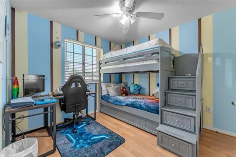 21500 SW 88th Avenue Cutler Bay FL 33189