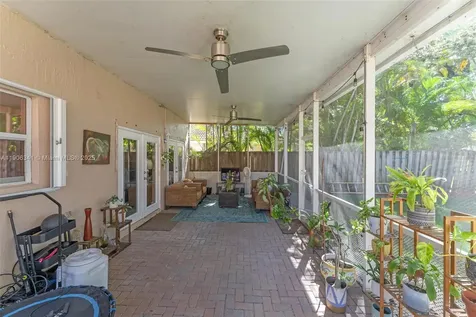 21500 SW 88th Avenue Cutler Bay FL 33189