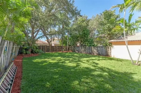 21500 SW 88th Avenue Cutler Bay FL 33189