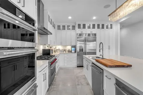 2085 Keystone Boulevard North Miami FL 33181