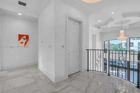 2085 Keystone Boulevard North Miami FL 33181