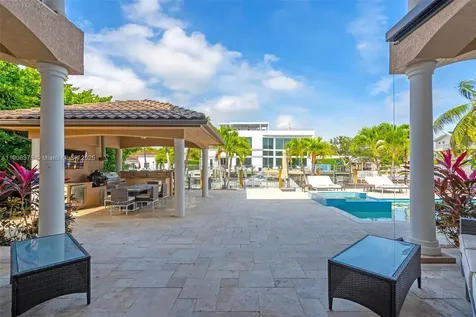 2085 Keystone Boulevard North Miami FL 33181