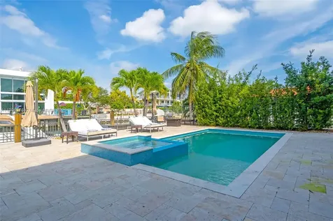 2085 Keystone Boulevard North Miami FL 33181