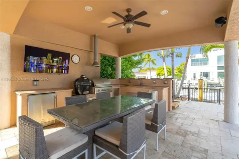 2085 Keystone Boulevard North Miami FL 33181