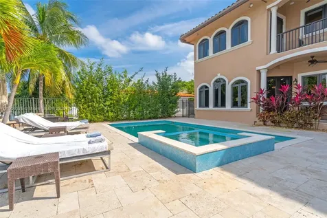2085 Keystone Boulevard North Miami FL 33181