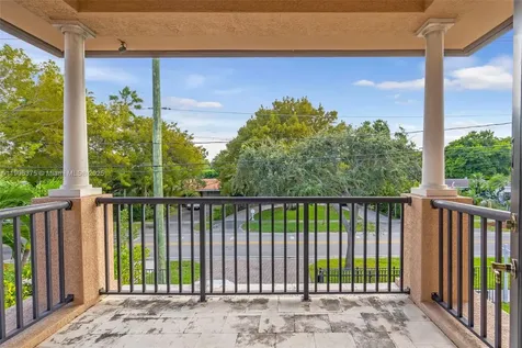 2085 Keystone Boulevard North Miami FL 33181