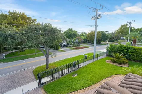 2085 Keystone Boulevard North Miami FL 33181