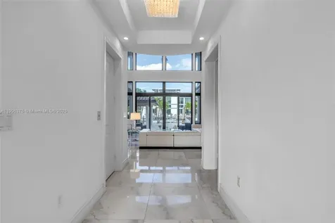 2085 Keystone Boulevard North Miami FL 33181