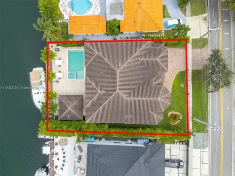 2085 Keystone Boulevard North Miami FL 33181