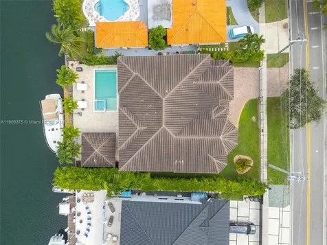 2085 Keystone Boulevard North Miami FL 33181