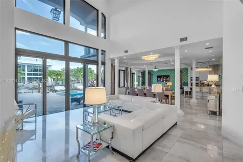 2085 Keystone Boulevard North Miami FL 33181