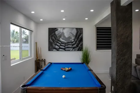 295 NE 150th Street Miami FL 33161