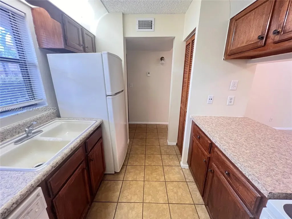 11441 NW 39th Court Coral Springs FL 33065