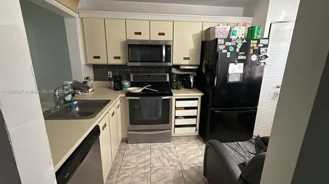 430 NE 210th Circle Terrace Miami FL 33179