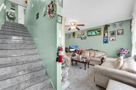 427 NW 84th Terrace Miami FL 33150