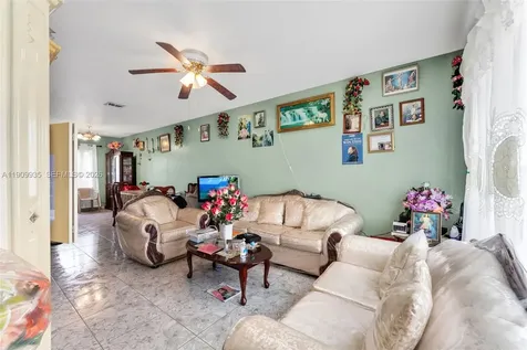 427 NW 84th Terrace Miami FL 33150