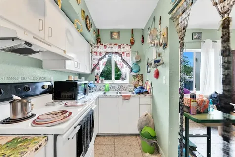 427 NW 84th Terrace Miami FL 33150