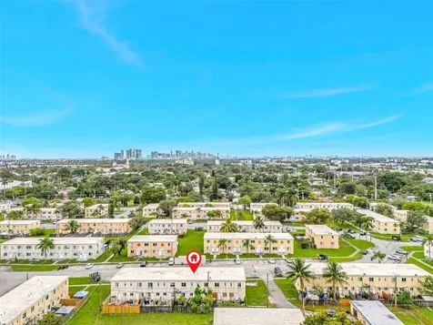 427 NW 84th Terrace Miami FL 33150