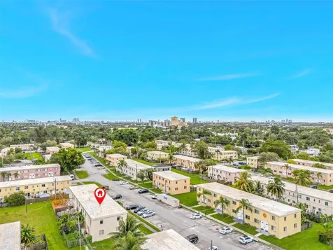 427 NW 84th Terrace Miami FL 33150