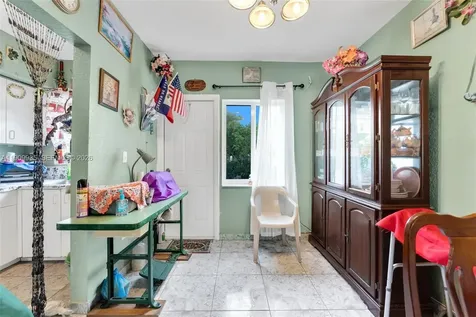 427 NW 84th Terrace Miami FL 33150