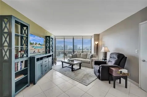 3600 Yacht Club Drive Aventura FL 33180