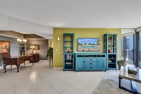 3600 Yacht Club Drive Aventura FL 33180