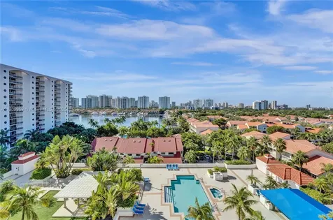 3600 Yacht Club Drive Aventura FL 33180
