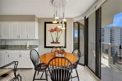 3600 Yacht Club Drive Aventura FL 33180