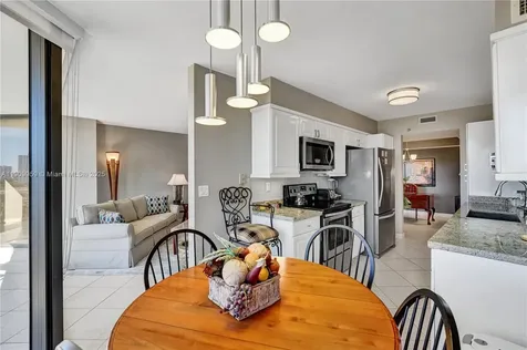 3600 Yacht Club Drive Aventura FL 33180