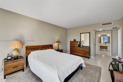 3600 Yacht Club Drive Aventura FL 33180