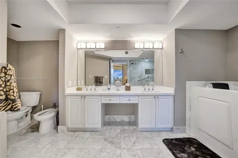 3600 Yacht Club Drive Aventura FL 33180