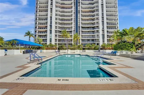 3600 Yacht Club Drive Aventura FL 33180