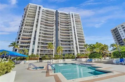 3600 Yacht Club Drive Aventura FL 33180