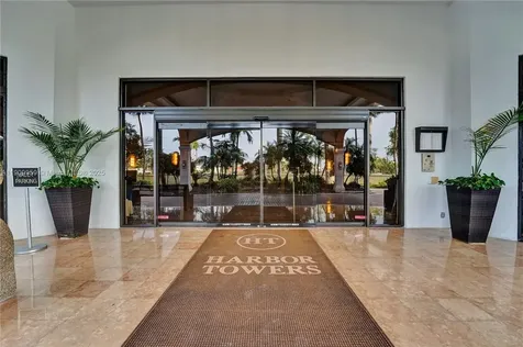 3600 Yacht Club Drive Aventura FL 33180