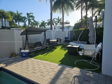 9870 NW 75th Terrace Doral FL 33178
