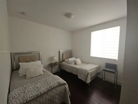 9870 NW 75th Terrace Doral FL 33178