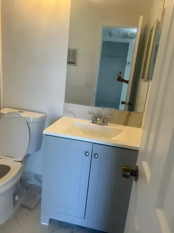 438 NE 210th Circle Terrace Miami FL 33179
