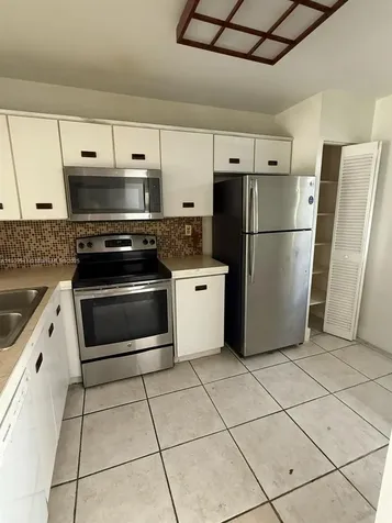 438 NE 210th Circle Terrace Miami FL 33179