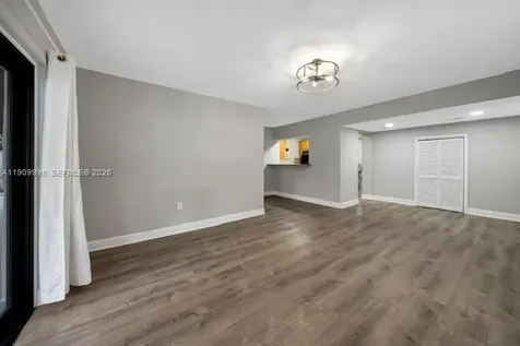 5181 SW 7th Street Miami FL 33134