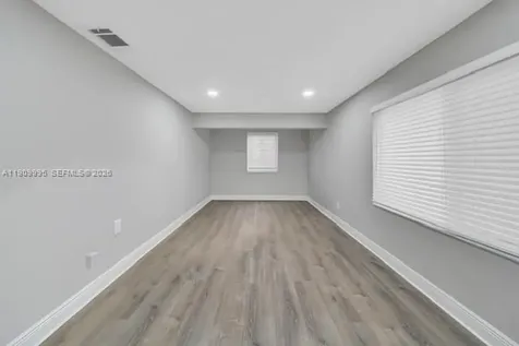 5181 SW 7th Street Miami FL 33134