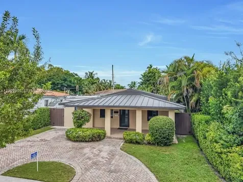 5181 SW 7th Street Miami FL 33134